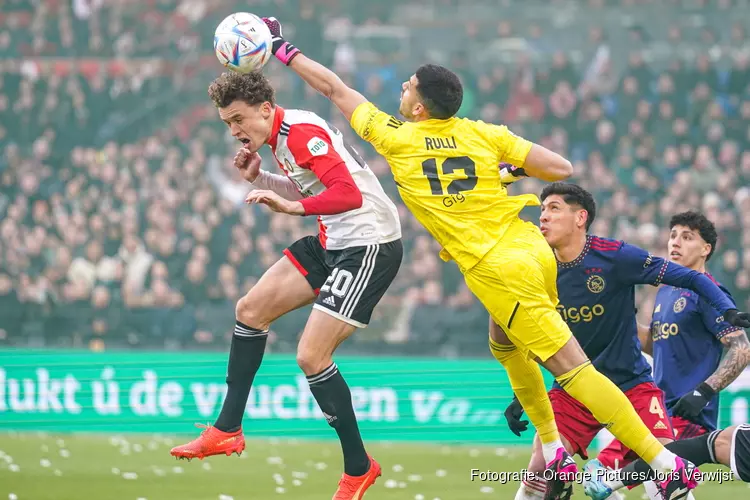 Feyenoord en Ajax delen de punten