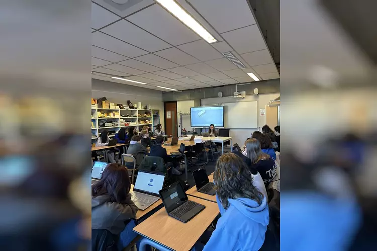 Leerlingen Roland Holst volgen lessen op MBO College Hilversum