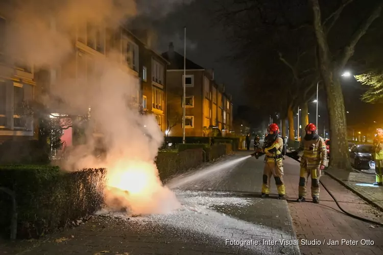 Scooter door brand verwoest in Hilversum