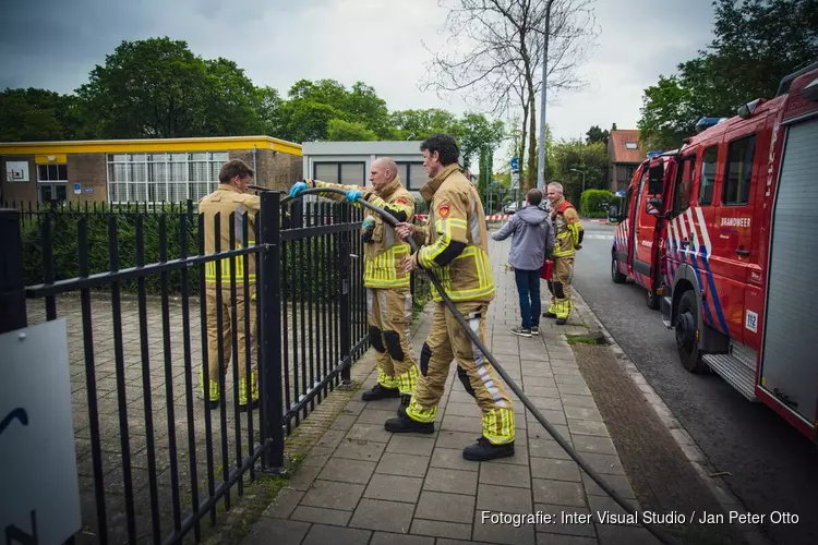 Brandweer en ambulance ter plekke bij kinderdagverblijf voor gevallen man