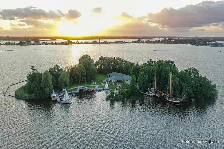 Watersporteiland Robinson Crusoe heropent voor mensen met een beperking