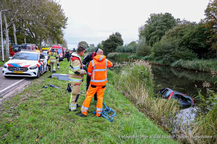 Auto te water Naarden