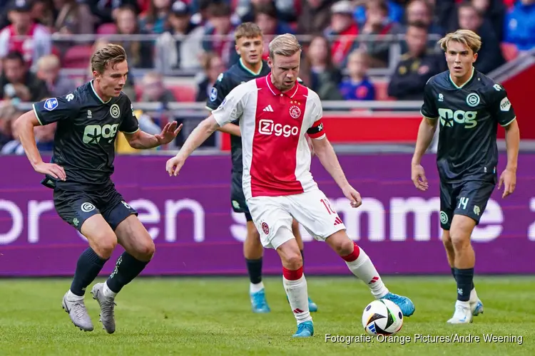 Ajax wint in uiterste slotfase van FC Groningen