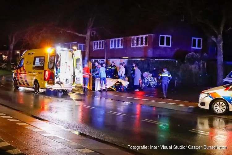 Voetganger aangereden en met spoed naar het ziekenhuis