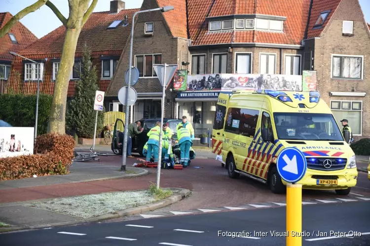 Fietser zwaargewond na ongeval in Hilversum