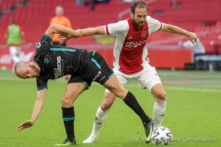 Ajax start oefencampagne met ruime zege op RKC