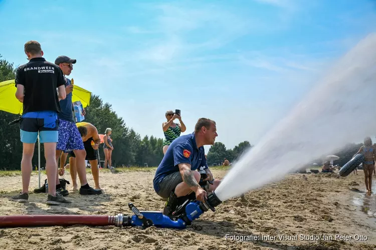 Brandweer zorgt voor waterpret in &#39;t Gooi