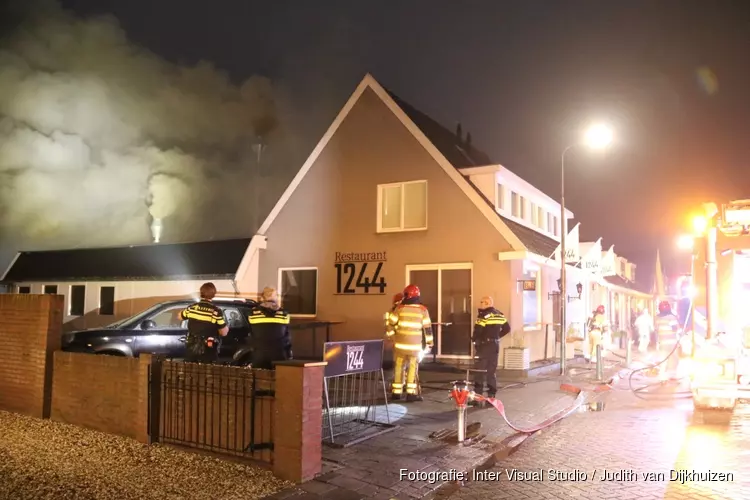 Felle brand bij restaurant in Ankeveen